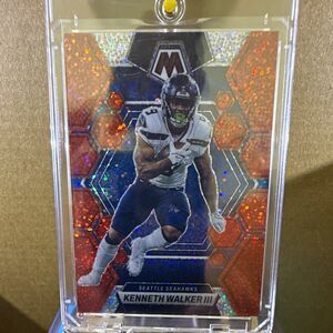 2023 Panini Mosaic Kenneth Walker III #221 Red Sparkle Prizm Seahawks